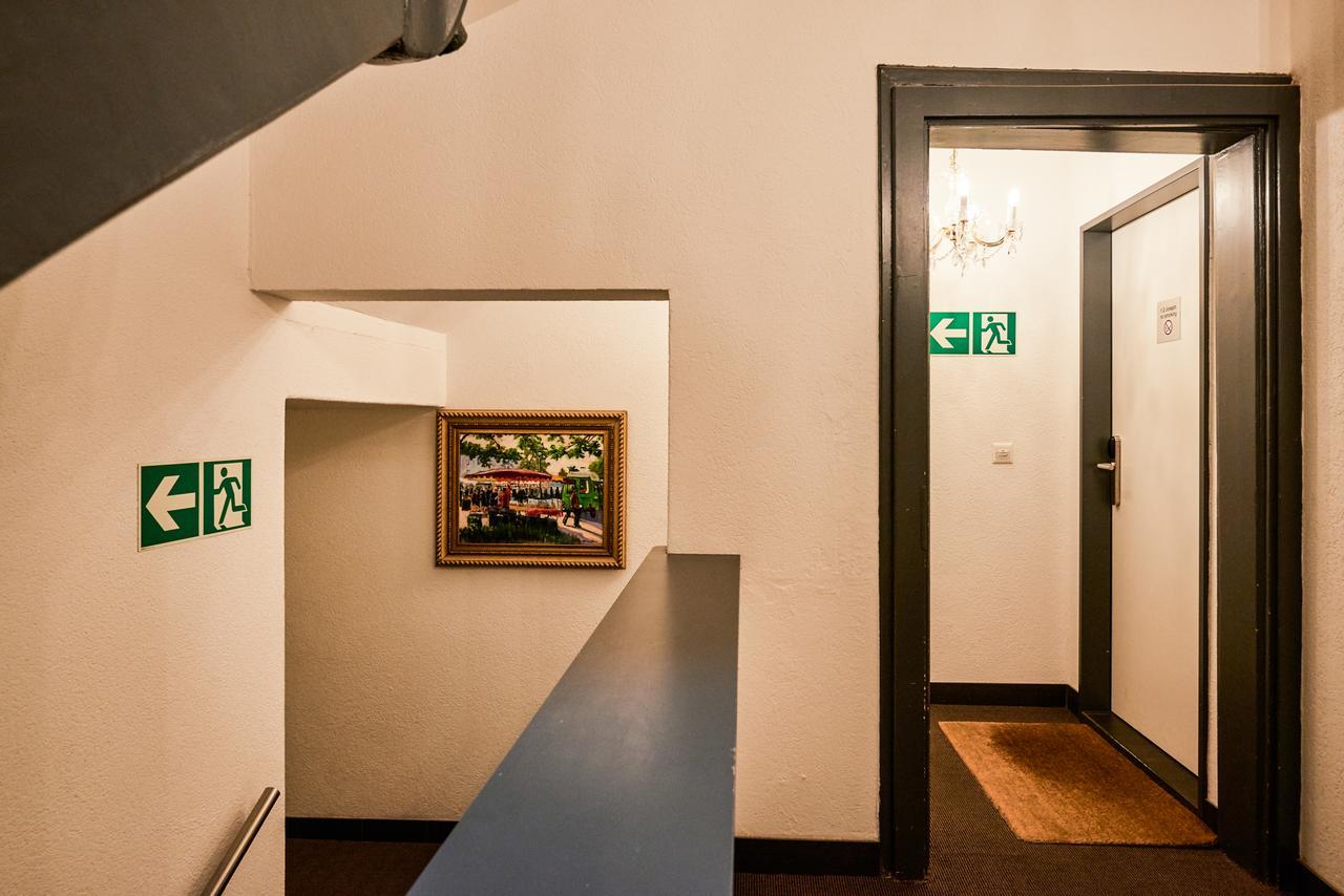 Aparthotel Hine Adon フリブール エクステリア 写真