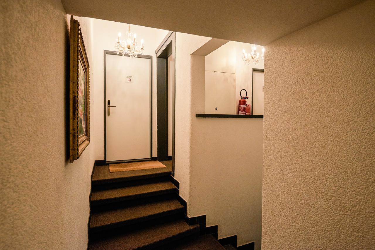 Aparthotel Hine Adon フリブール エクステリア 写真