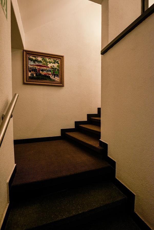 Aparthotel Hine Adon フリブール エクステリア 写真
